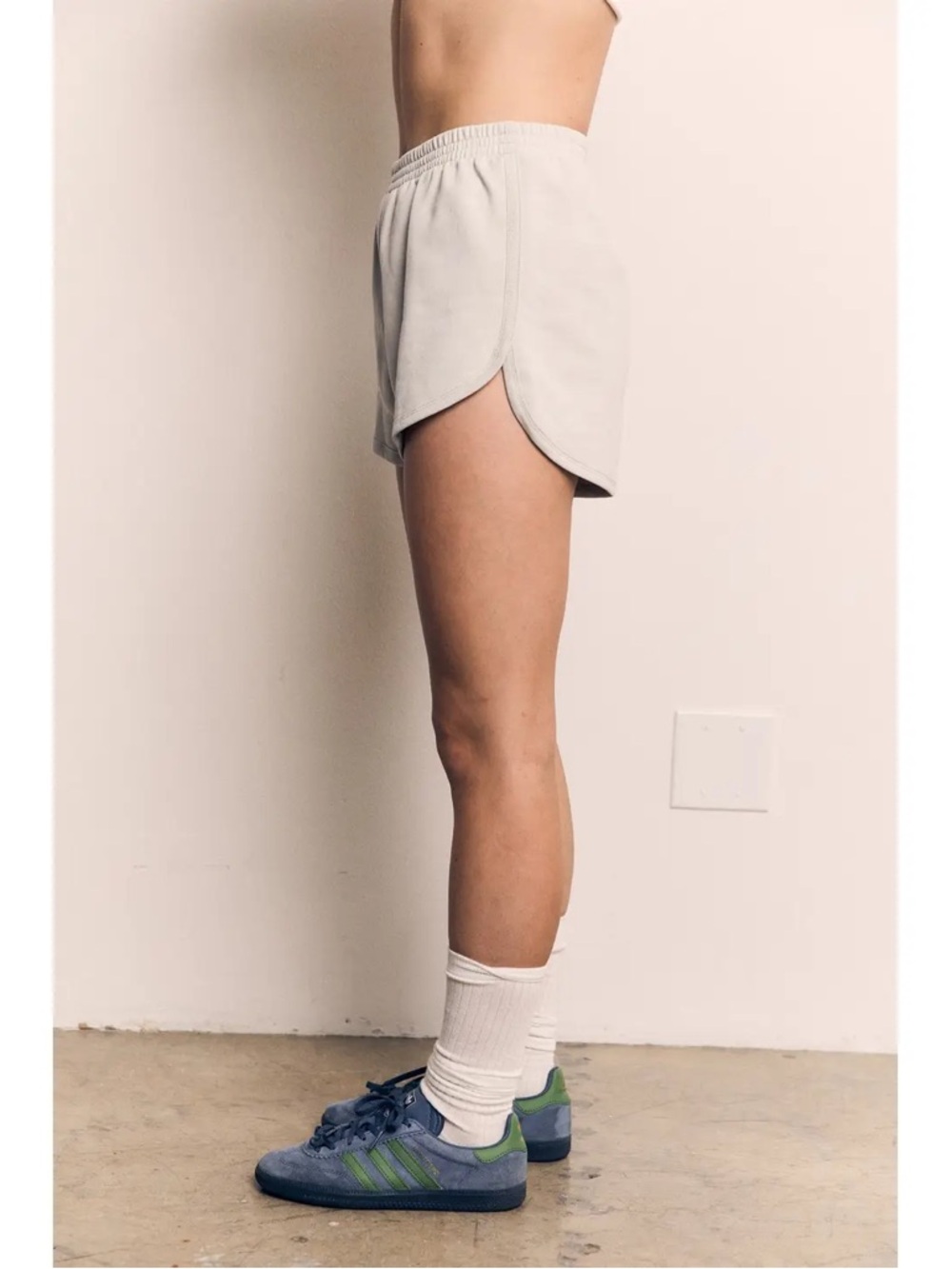 100% Organic Cotton High-Waist Lounge Shorts - Picture 3 of 4